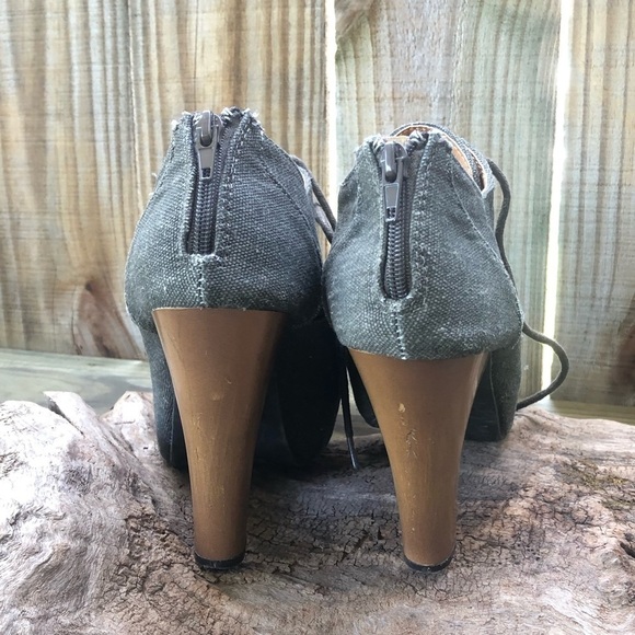 Charlotte Russe Army Green Canvas Lace Up Platform Ankle Boot Back Zip Closure 6 - Picture 6 of 9